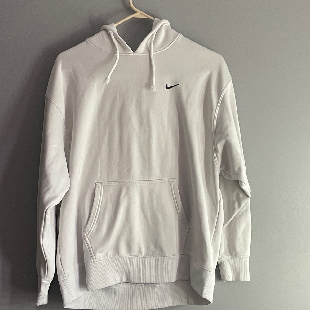 Medium White Nike Sweatshirt